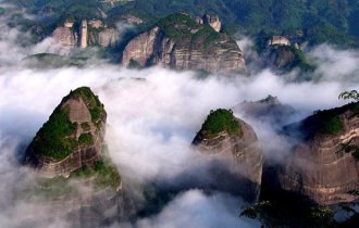 Image of One day tirp to Bajiao Zhai, a noticeable Danxia Landform.