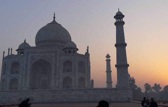 Image of Sunrise Taj Mahal Tour from Delhi by Private Car