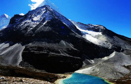 Image of The 11days trekking From Lijiang to Lugu lake and Sichuan Tibetan area
