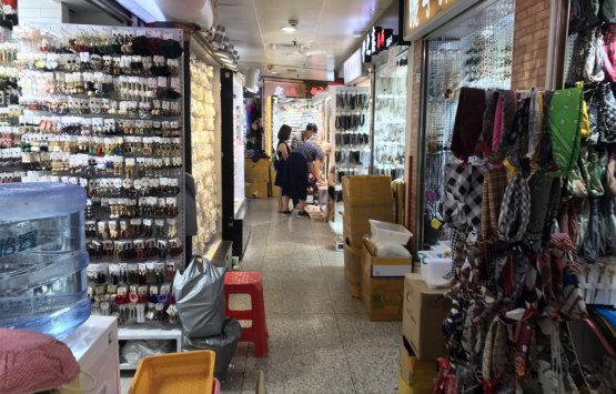 Image of Jewelry Wholesale Markets in Guangzhou China