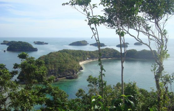 Image of Hundred Islands,Caves,Beaches,Waterfalls for 3 days