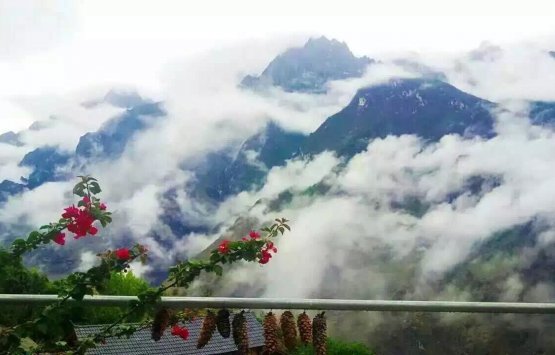 Image of lijiang tiger leaping gorge 