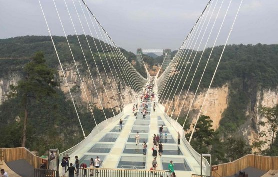 Image of Glass bridge tour 